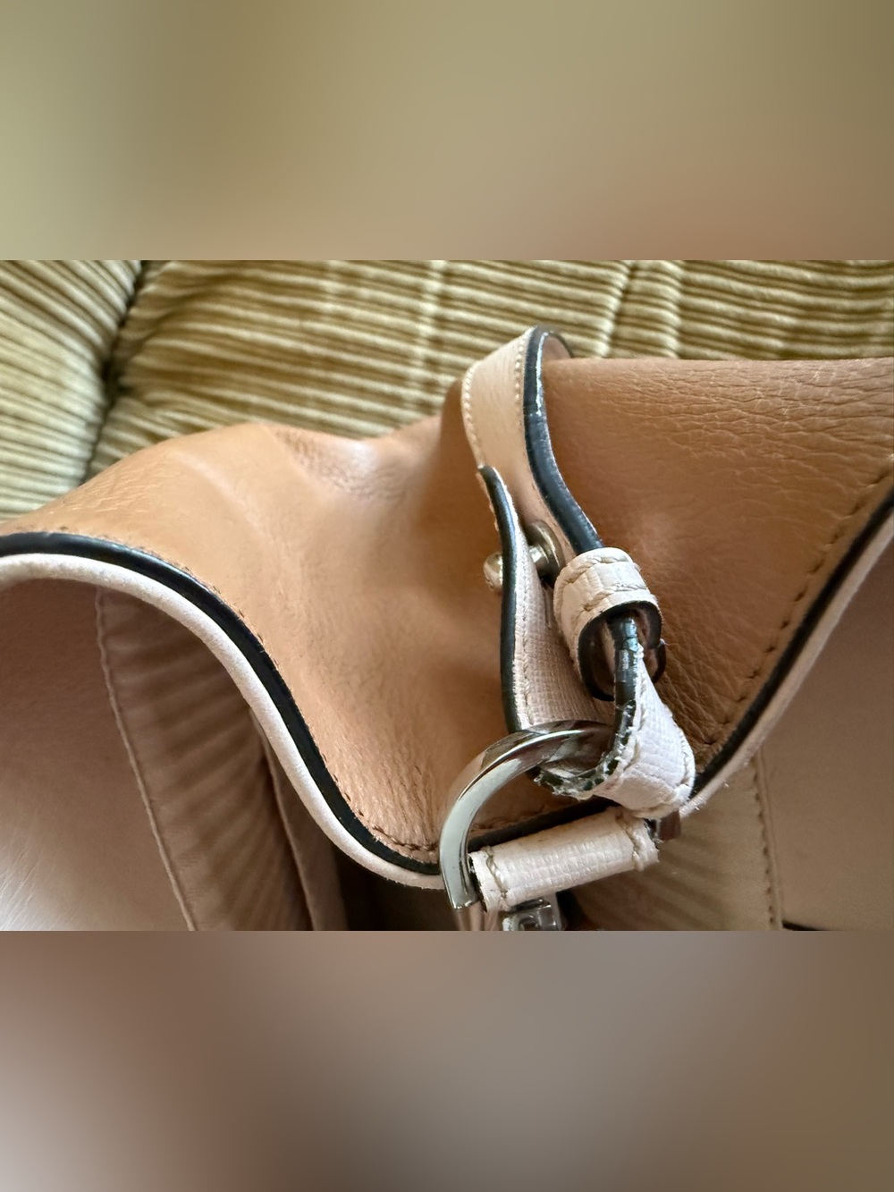Fendi Peekaboo Medium Leather Tote in Pale Pink - Picture 8 of 16